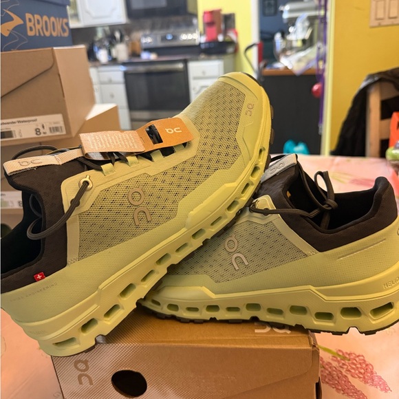 On Running Cloudultra - Vine Meadow Green sz 9.5 m or 10.5 w new in box - Picture 2 of 6